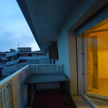 Bright And Comfortable Flat Apartment